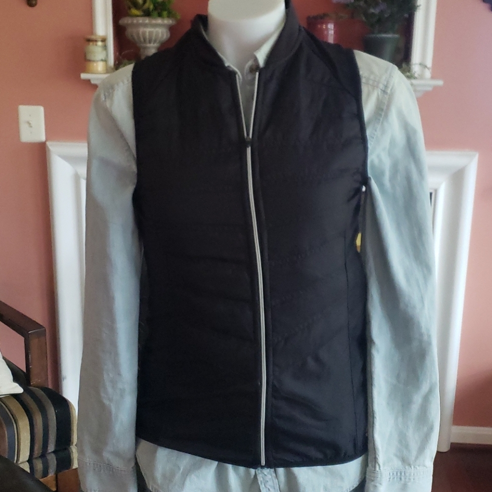 RBX Black Vest. Reflective pouch